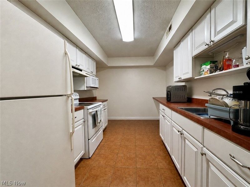 1780 Rolling Hills Drive, Unit F, Twinsburg, OH 44087 Photo 7