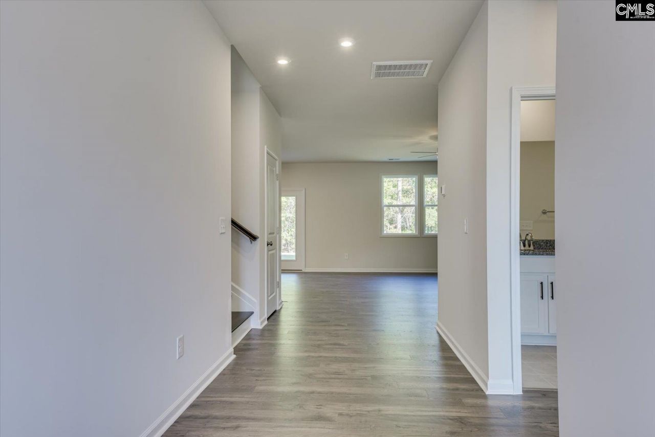 302 Summer Orchard Drive  Photo 6
