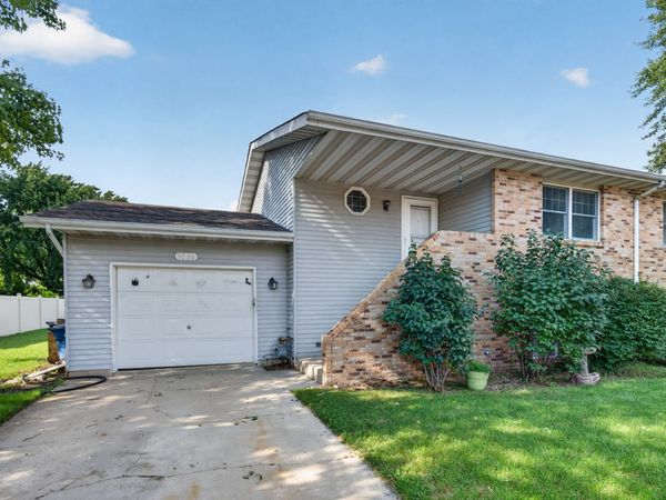 1036 Dupont Avenue , Unit 1036, Morris, IL 60450