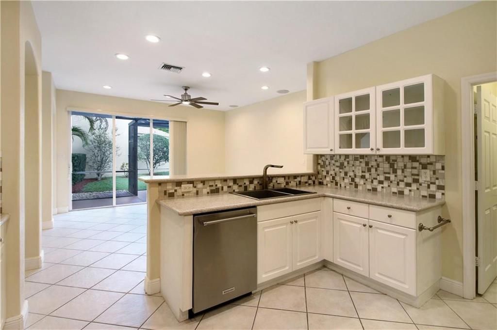5873 NW 120th Terrace, Coral Springs, FL 33076 Photo