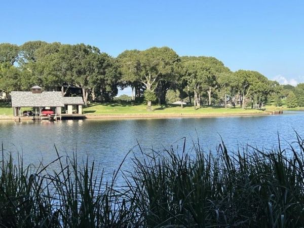 7 Windward Court, Athens, TX 75752