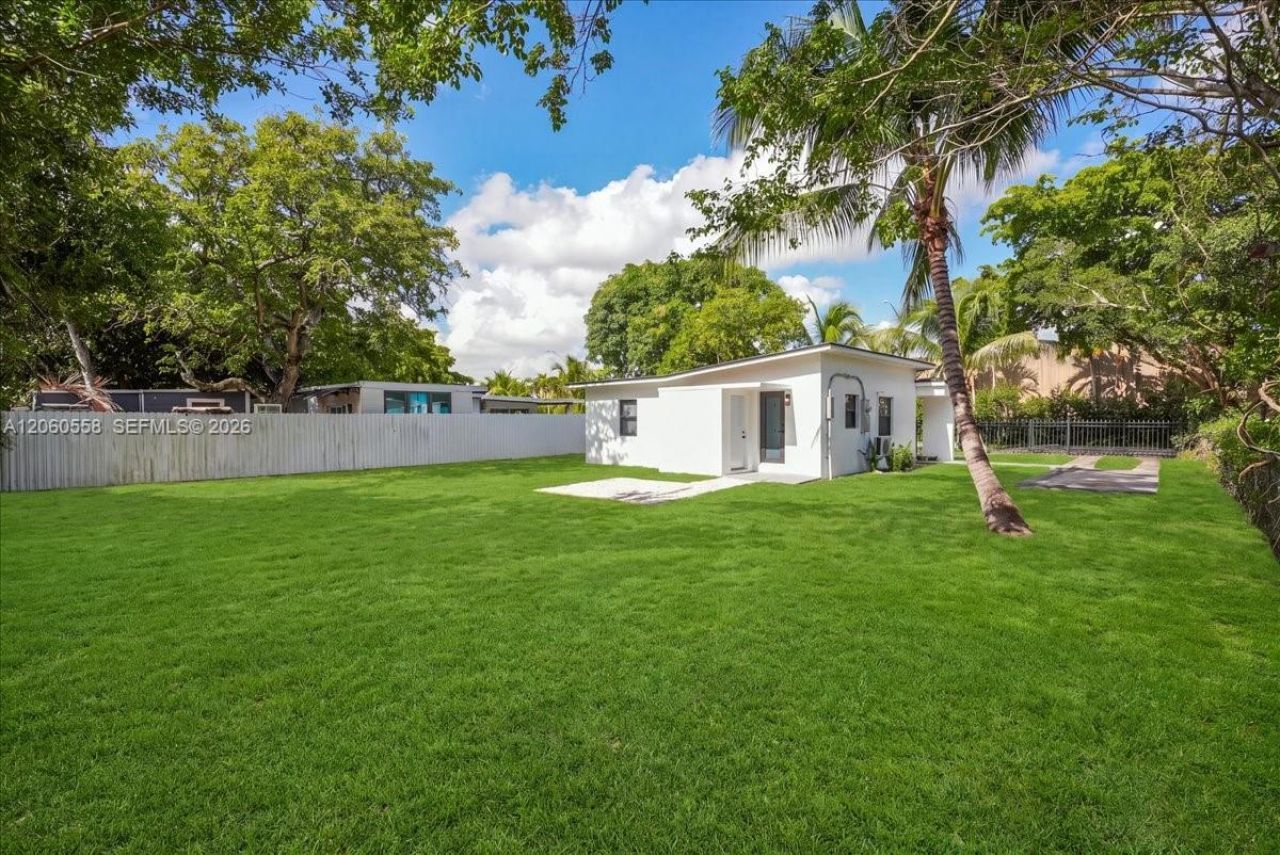 14035 NW 6th Ave, North Miami, FL 33168 Photo