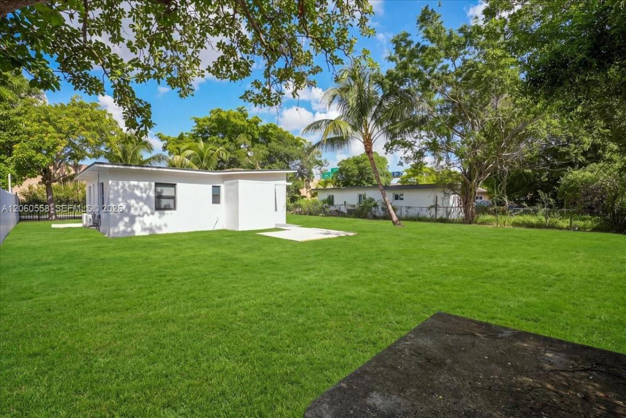 14035 NW 6th Ave, North Miami, FL 33168 Photo
