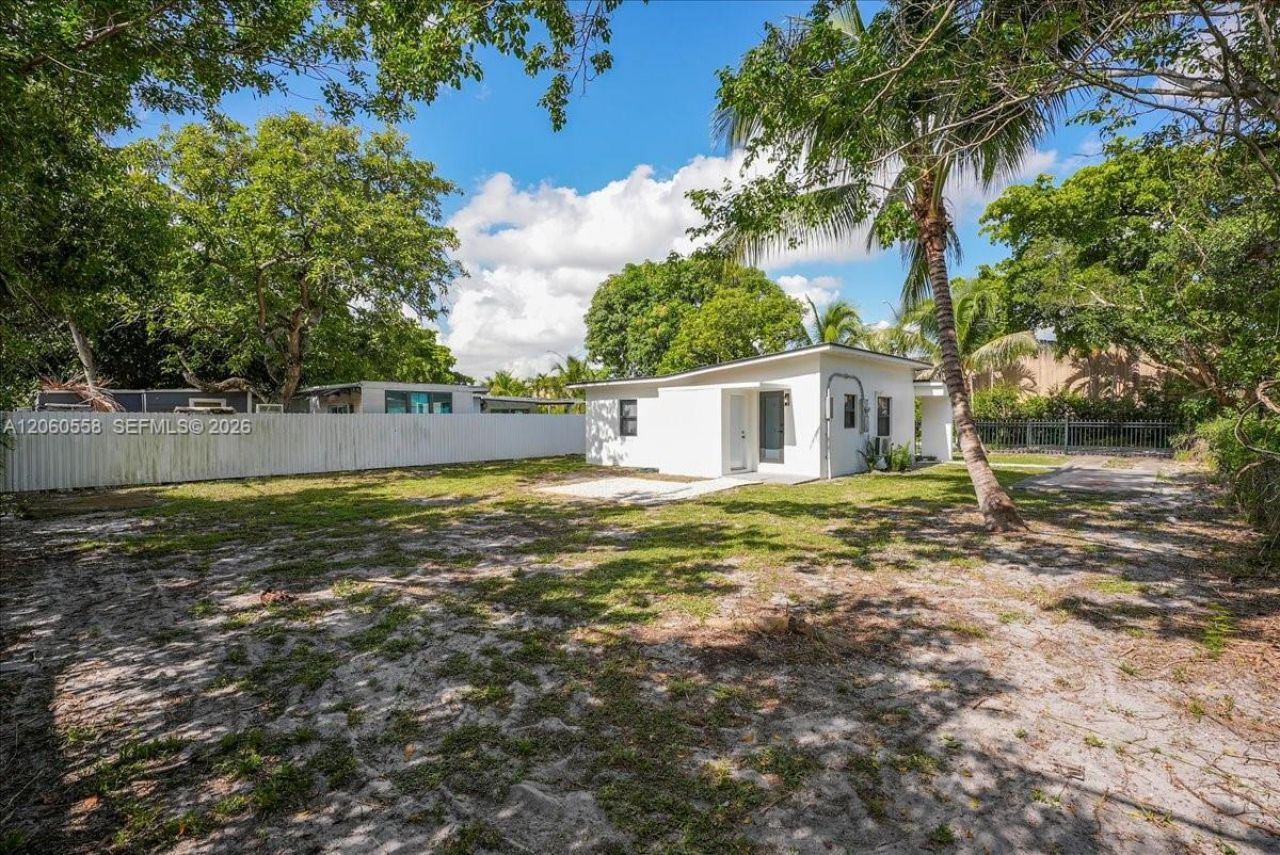 14035 NW 6th Ave, North Miami, FL 33168 Photo