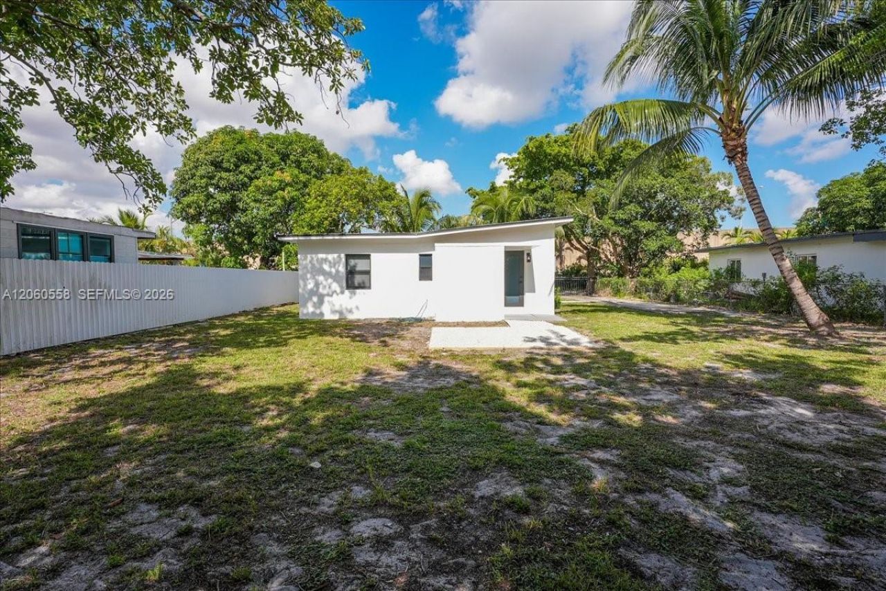 14035 NW 6th Ave, North Miami, FL 33168 Photo