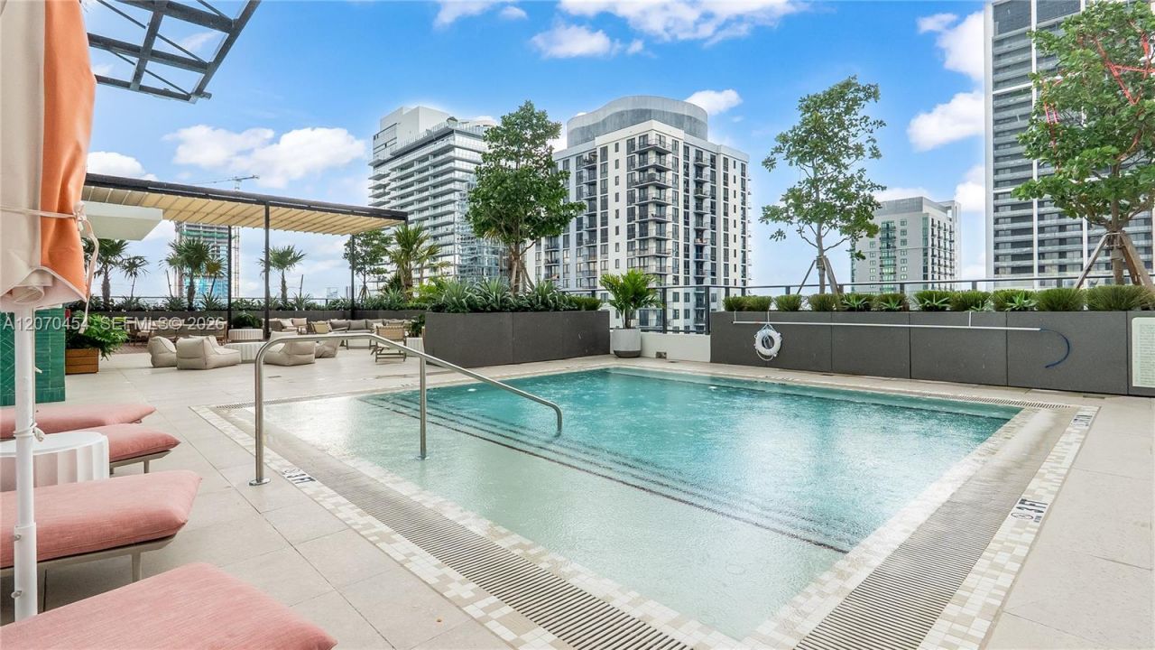 11 NE 6th St , Unit 808, Miami, FL 33132 Photo
