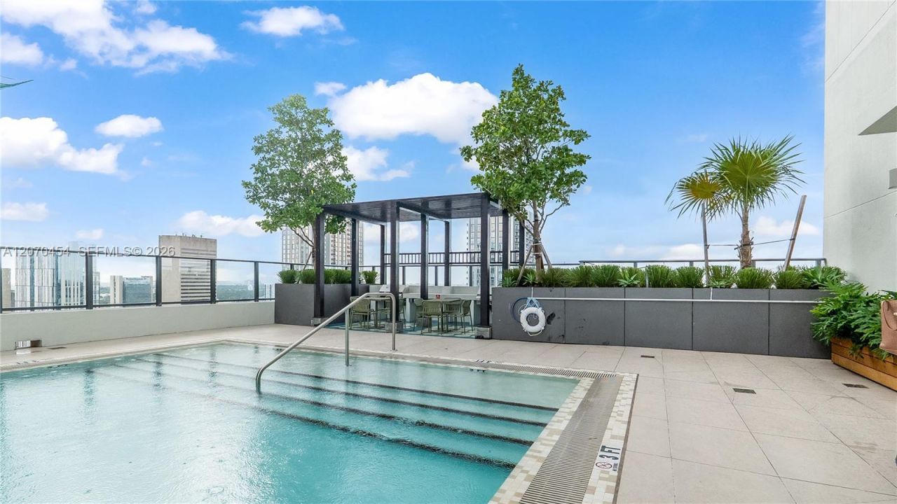 11 NE 6th St , Unit 808, Miami, FL 33132 Photo
