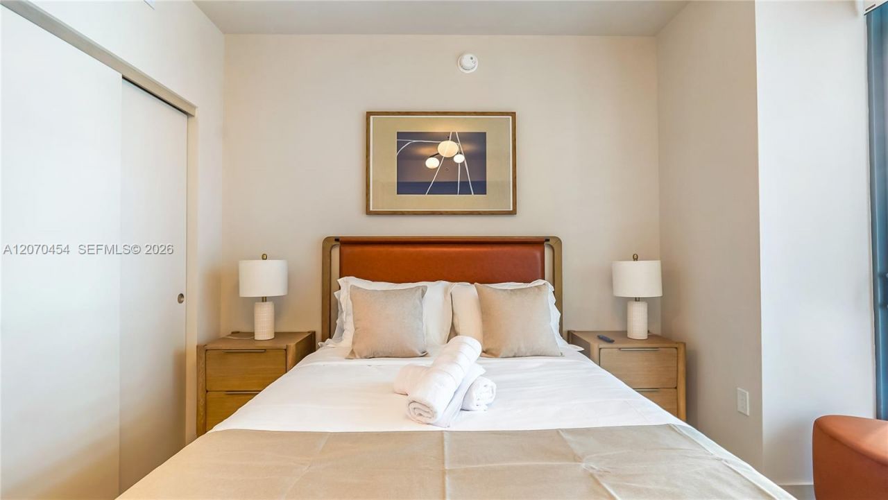 11 NE 6th St , Unit 808, Miami, FL 33132 Photo