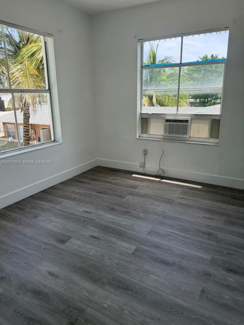 1236 NW 28th St, Unit 4, Miami, FL 33142 Photo