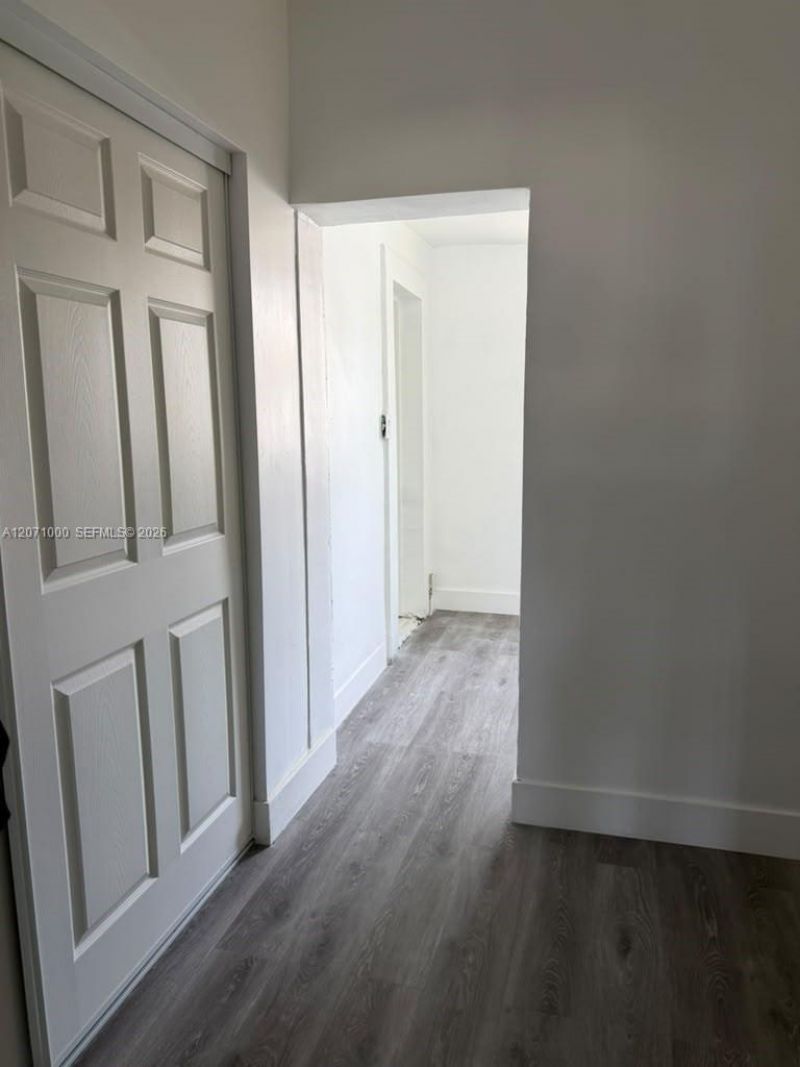 1236 NW 28th St, Unit 4, Miami, FL 33142 Photo