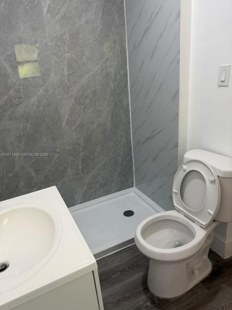 1236 NW 28th St, Unit 4, Miami, FL 33142 Photo