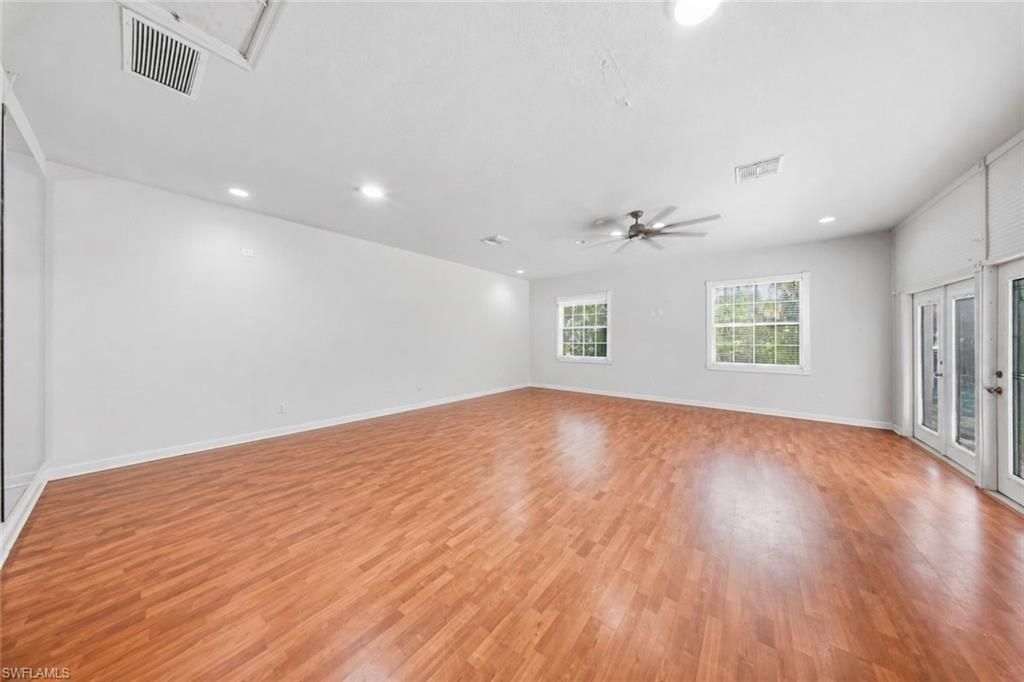 5791 Golden Gate Pkwy, Naples, FL 34116 Photo