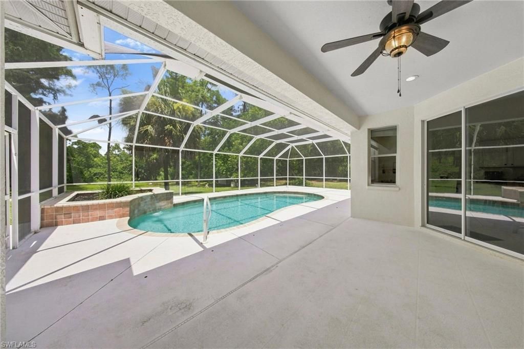 5791 Golden Gate Pkwy, Naples, FL 34116 Photo