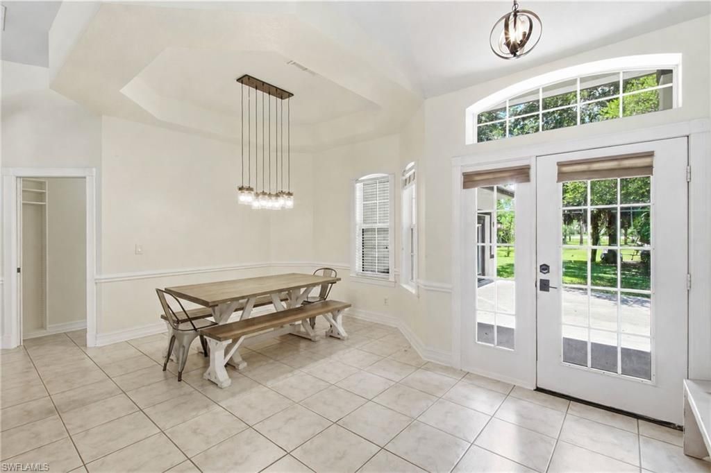 5791 Golden Gate Pkwy, Naples, FL 34116 Photo