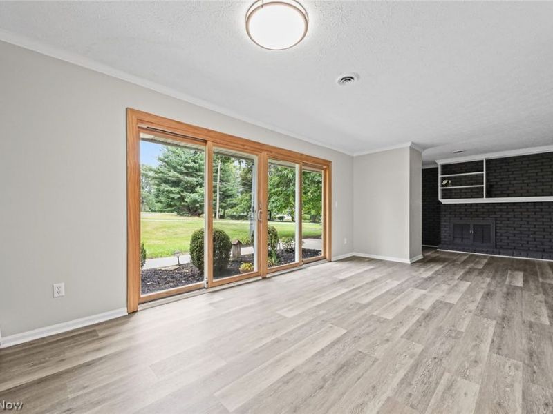 8579 Tanglewood Trail, Chagrin Falls, OH 44023 Photo 4