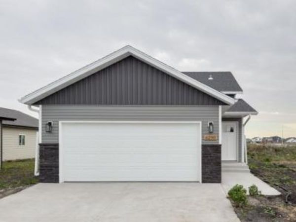 1896 19th Avenue N, Wahpeton, ND 58075