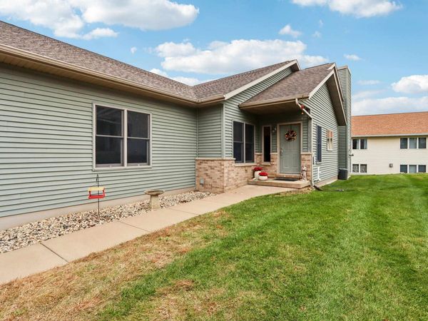 113 Jennifer Circle, Mount Horeb, WI 53572
