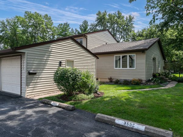 3593 Cedarwood Court , Bettendorf, IA 52722