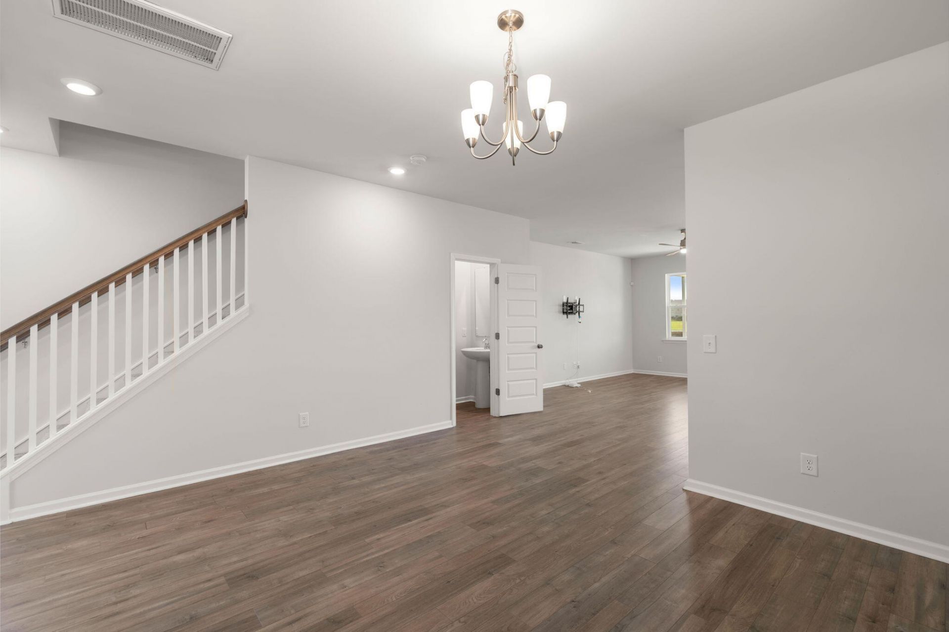 304 Firewheel Court Photo 13