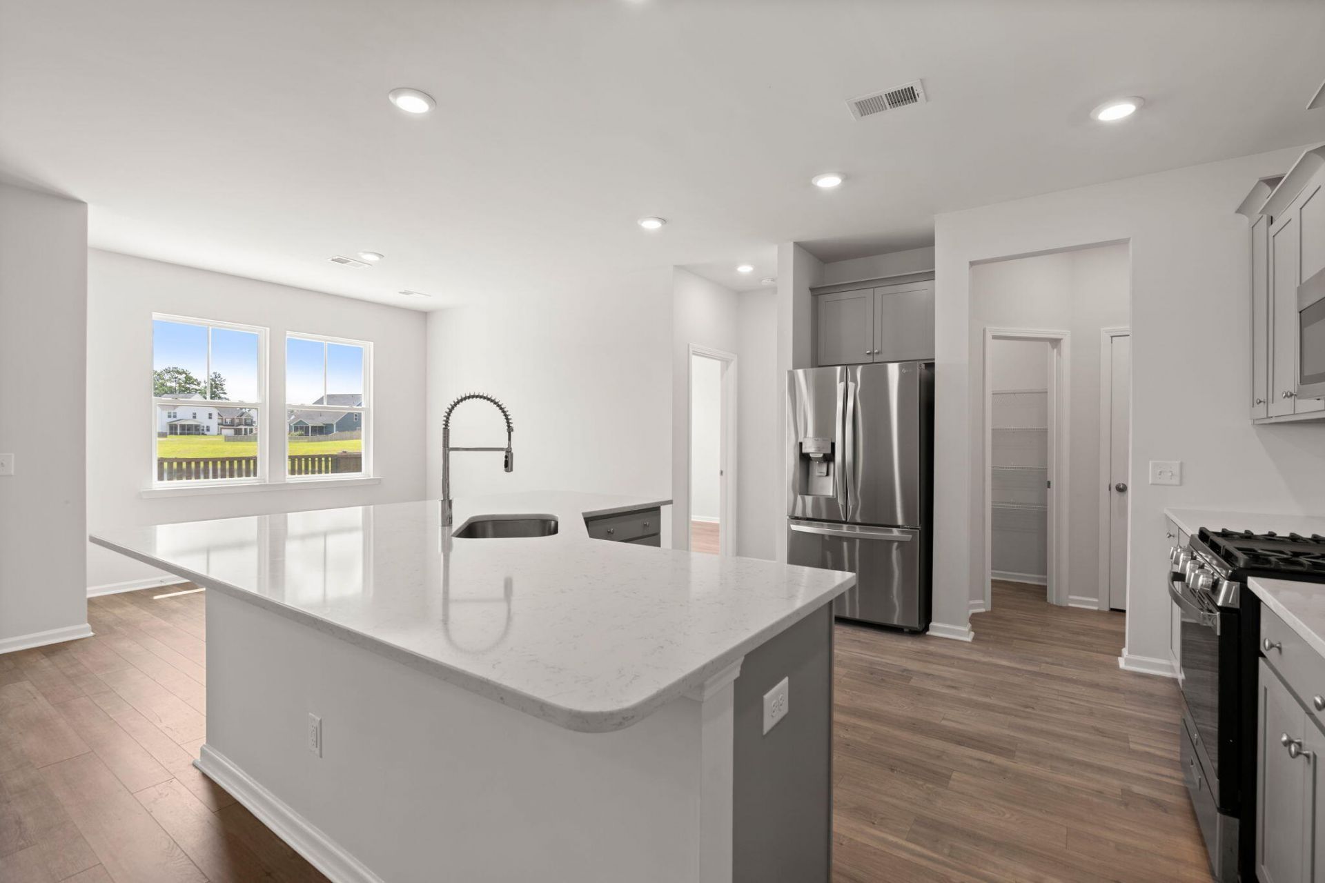 304 Firewheel Court Photo 16