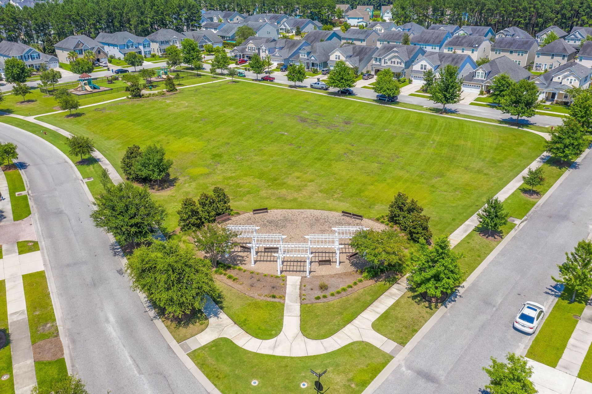 304 Firewheel Court Photo 33
