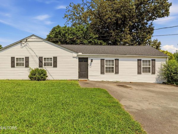 4400 Nicholas Drive , Knoxville, TN 37912