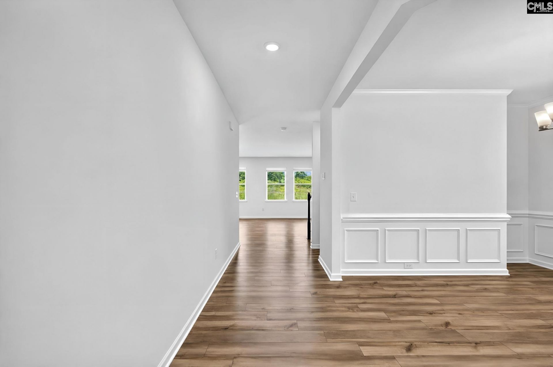 267 Foxglade Drive Photo 6