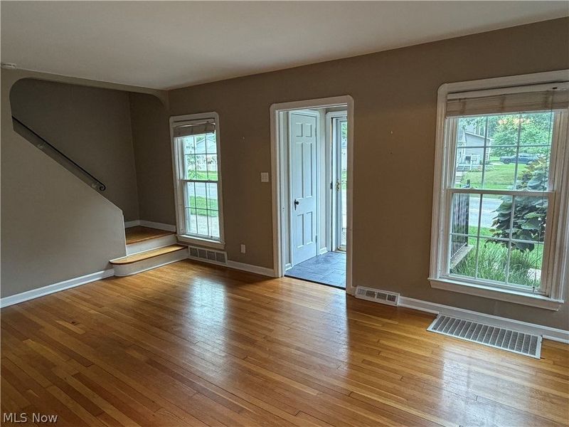 25770 Wolf Road, Bay Village, OH 44140 Photo 7
