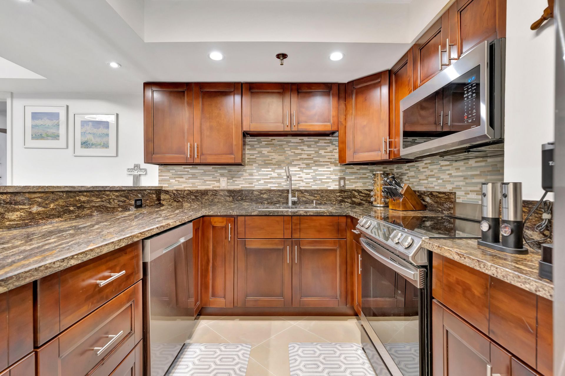 176 Helios, Unit 108, Jupiter, FL 33477 Photo