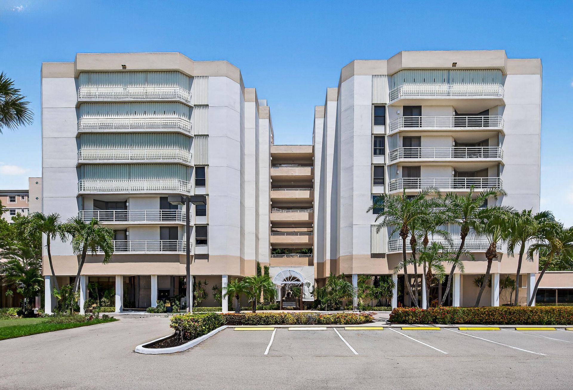 176 Helios, Unit 108, Jupiter, FL 33477 Photo