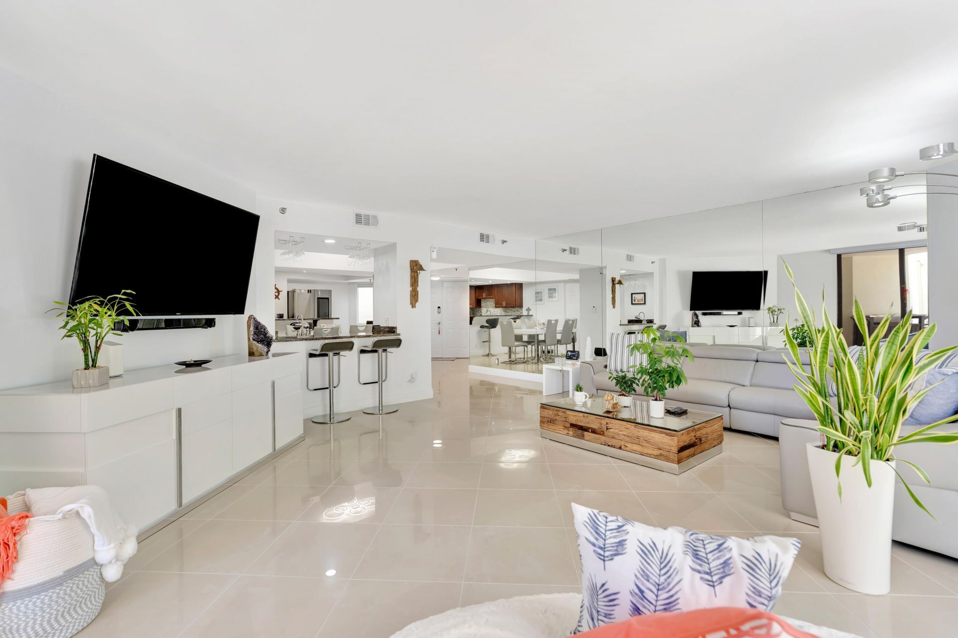 176 Helios, Unit 108, Jupiter, FL 33477 Photo
