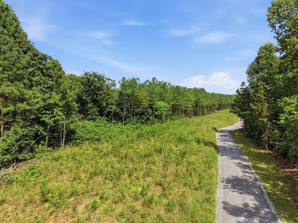460 Bolin Rd, Crossville, TN 38572