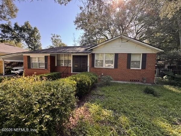 5539 NETTIE Road, Jacksonville, FL 32207