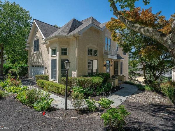 412 MERION HILL LANE, WEST CONSHOHOCKEN, PA 19428