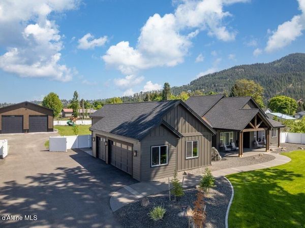 1831 E DALTON AVE, Dalton Gardens, ID 83815
