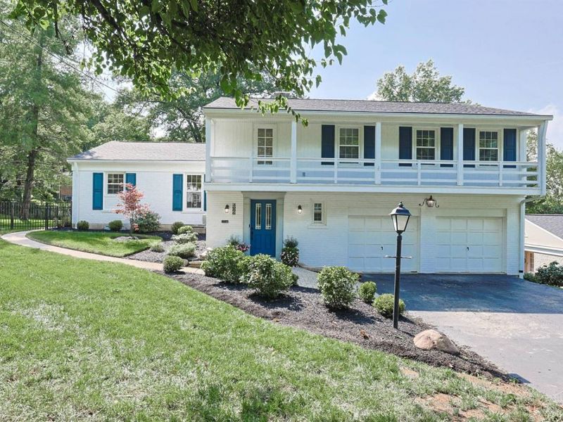 4006 Miami Rd, Mariemont, OH 45227 Photo 1