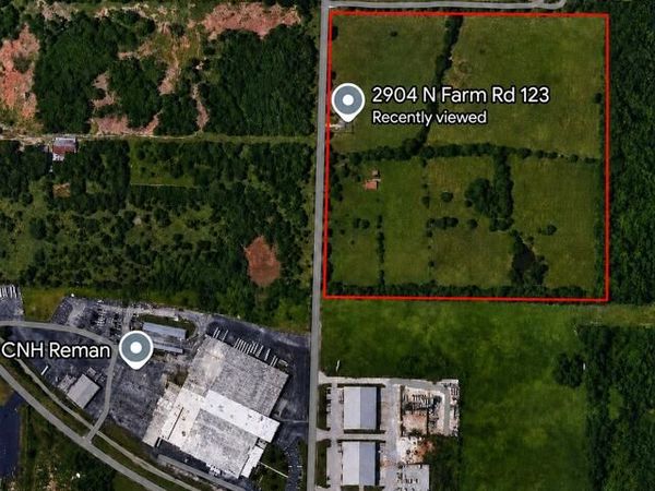 2904 N Farm Road 123 , Springfield, MO 65803