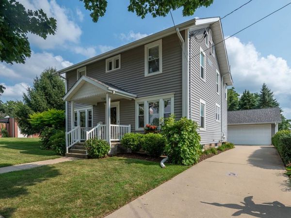 5 E Lincoln Street, MOUNT MORRIS, IL 61054