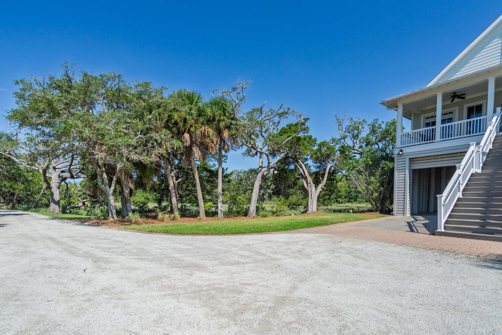 1250 Hammocks Way Photo 55