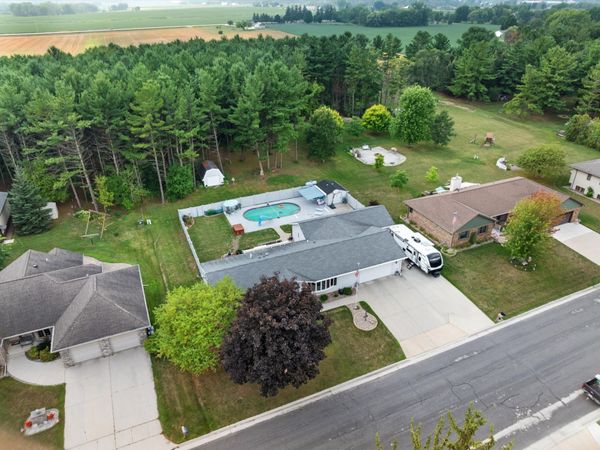 407 S 5th St, Reedsville, WI 54230