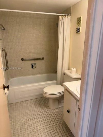 702 NW 87th Ave, Unit 213, Miami, FL 33172 Photo