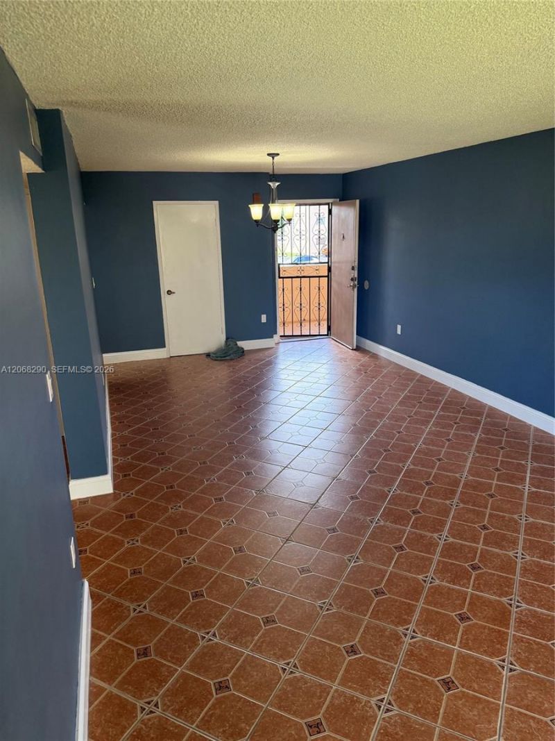 702 NW 87th Ave, Unit 213, Miami, FL 33172 Photo