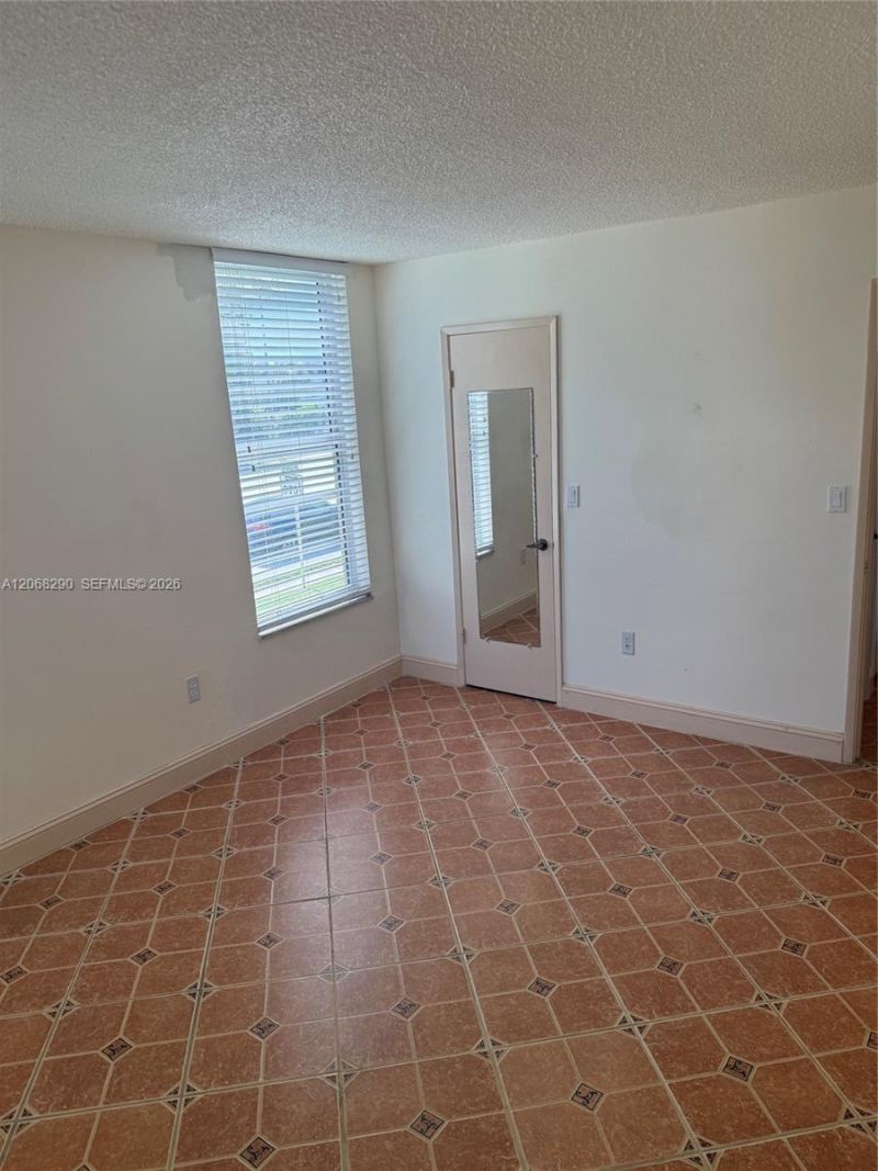 702 NW 87th Ave, Unit 213, Miami, FL 33172 Photo