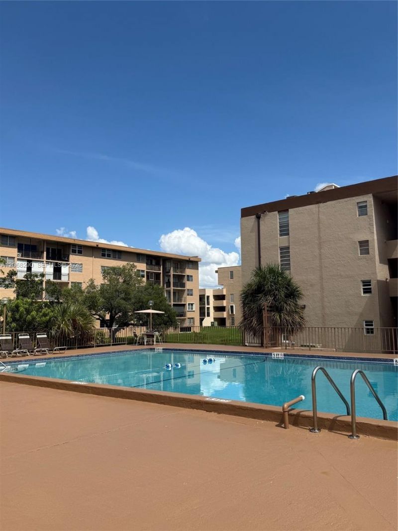702 NW 87th Ave, Unit 213, Miami, FL 33172 Photo