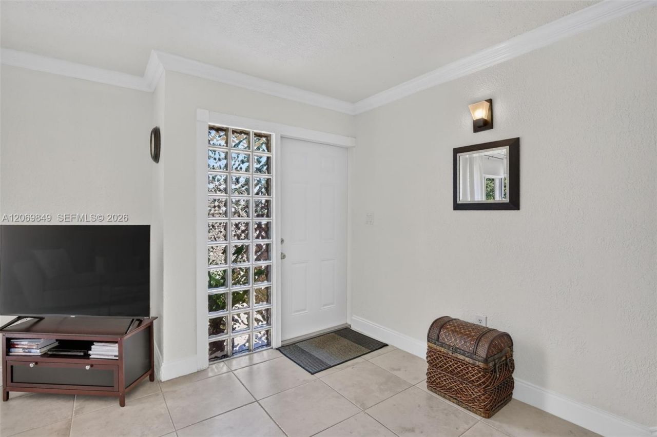 10725 NW 30th Pl, Unit 4, Sunrise, FL 33322 Photo
