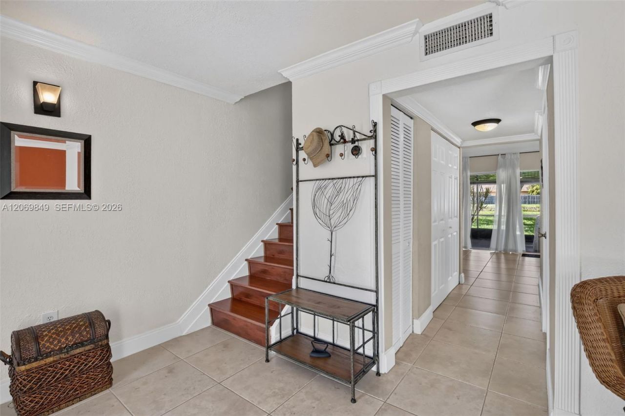 10725 NW 30th Pl, Unit 4, Sunrise, FL 33322 Photo