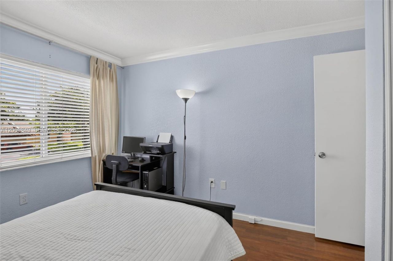 10725 NW 30th Pl, Unit 4, Sunrise, FL 33322 Photo