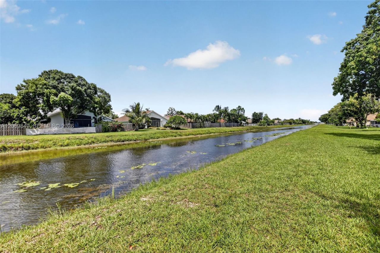 10725 NW 30th Pl, Unit 4, Sunrise, FL 33322 Photo
