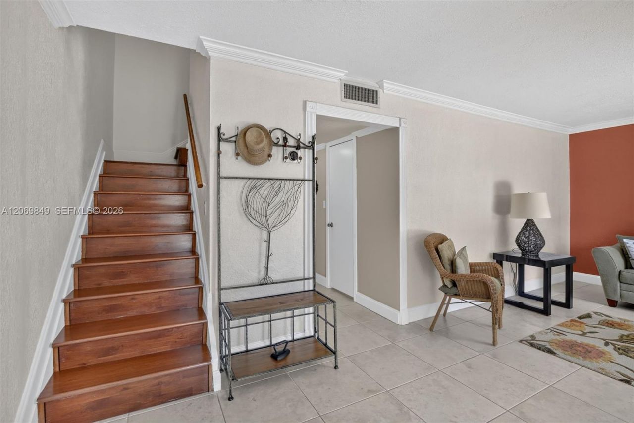 10725 NW 30th Pl, Unit 4, Sunrise, FL 33322 Photo