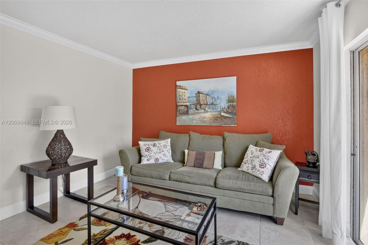 10725 NW 30th Pl, Unit 4, Sunrise, FL 33322 Photo